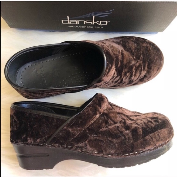 Dansko Shoes - Dansko parisien brown velour clog size 10 EUC